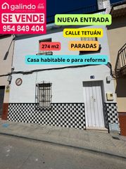 Bauernhof in Paradas. Calle tetuan 18
