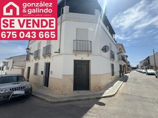 Casale in Gilena. Calle ramon y cajal gilena