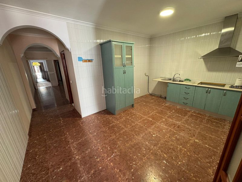 Foto f5e94864-7579-4078-8b8a-b89dd24a7be2. Pis a Paradas