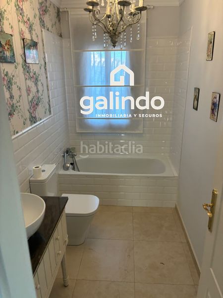 Foto ce66769f-d427-4562-a4c2-b910bbaddf89. Chalet calle madrid 9 en Marchena