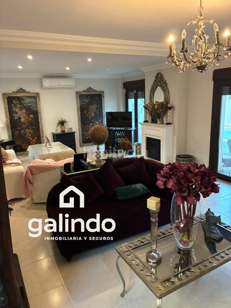 Foto d931bbfb-3fb2-42e0-a6d7-c04f65cb2215. Chalet calle madrid 9 en Marchena