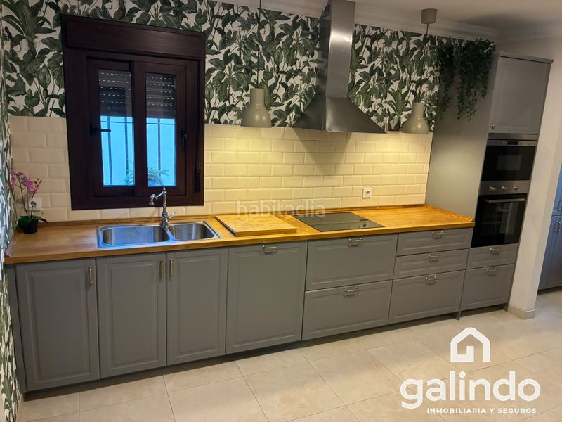 Foto ee6b0eb3-b5b7-47f1-9350-87dea28e37b9. Chalet calle madrid 9 en Marchena