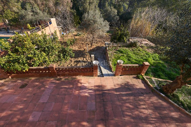 Foto f8d0987d-3ff1-44b7-8c73-1fd39014bcad. Casa amb piscina a Piera