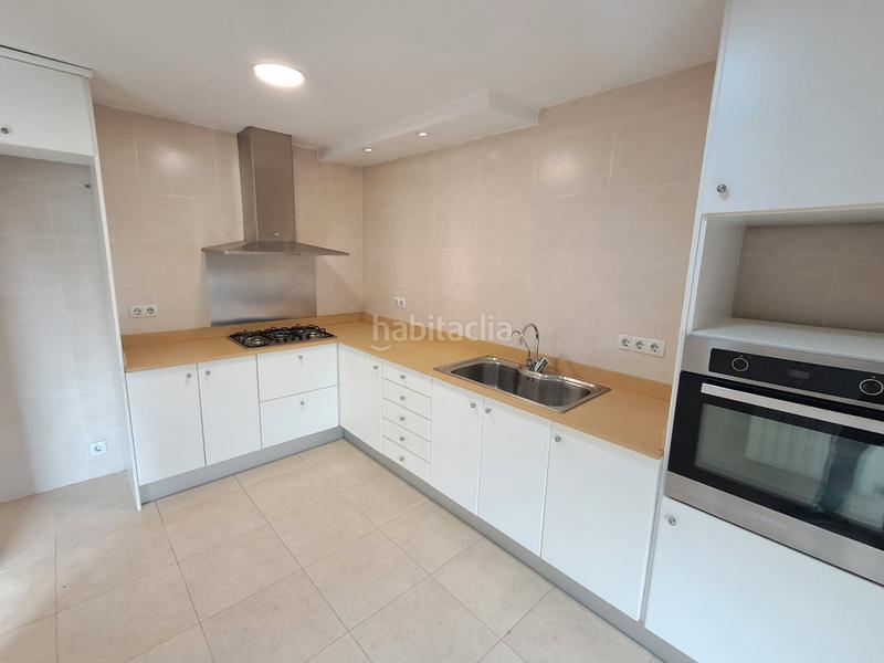 Foto b21f61a7-eb6d-471b-8dfb-86eafd91a375. Dúplex amb aparcament a Torrelavit