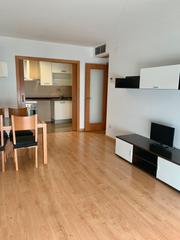 Lloguer Pis a Passeig de l'estació 18. Lloguer pis 2 habitacions amb garatge box