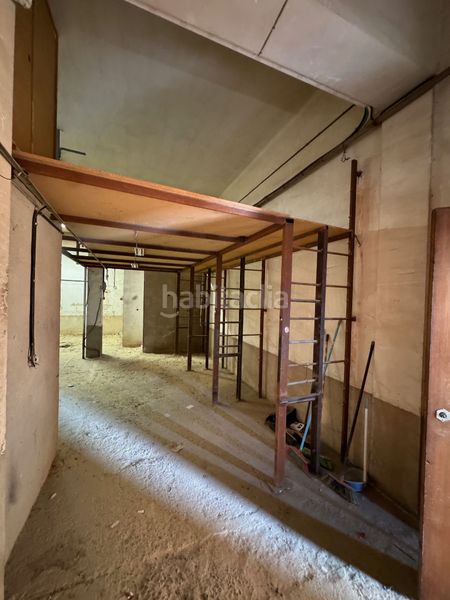 Foto a75e6c07-ba0e-4c45-819f-0d4ed76a1f93. Locale commerciale in carrer abat llort 6 in Valls