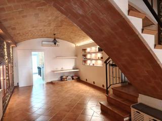 Casa en Venat. Casa en venda reformada amb encant al barri del venat de salt /