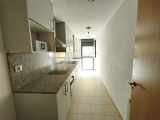 Piso  Carrer de les agudes. Oportunitat de venda a santa eug�nia � girona / oportunidad de v