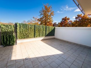 Piso  Carrer de les llevadores. Pis amb gran terrassa de 30,10m2 a la zona de mas mas� de salt /