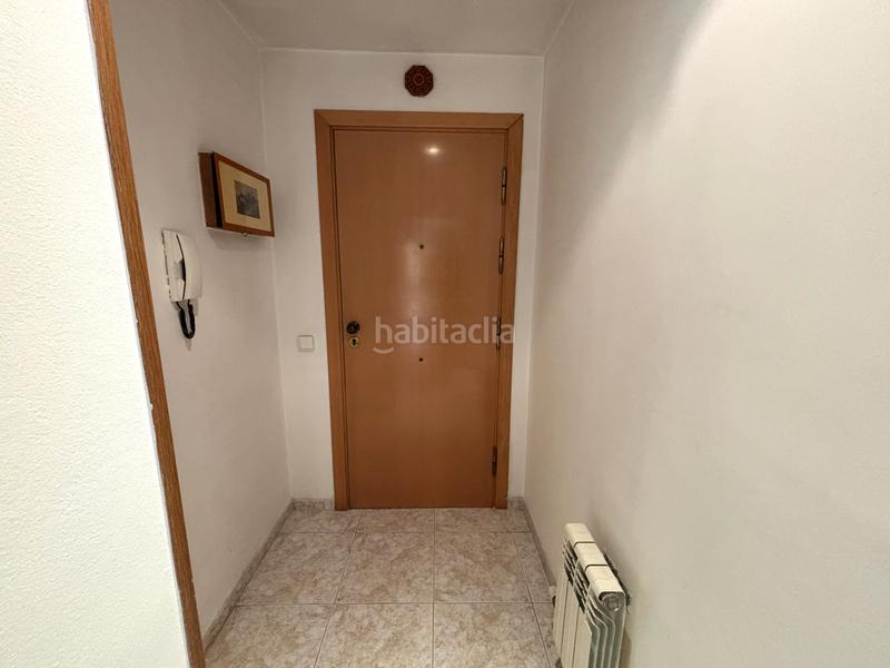 Foto f5602927-bcf8-4745-9875-b3eaa4f03ff6. Flat with heating pool in Palau Girona
