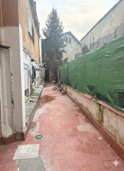 Piso  Joan pere fontanella. Pis ampli al centre d�olot amb gran terrassa privada � ideal inv