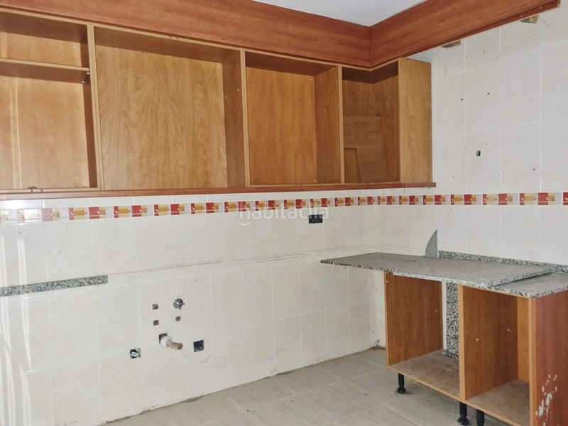 Foto 24c9986d-a1db-40cb-8820-c381cfd24857. Casa amb aparcament a Aiguaviva Parc Vidreres