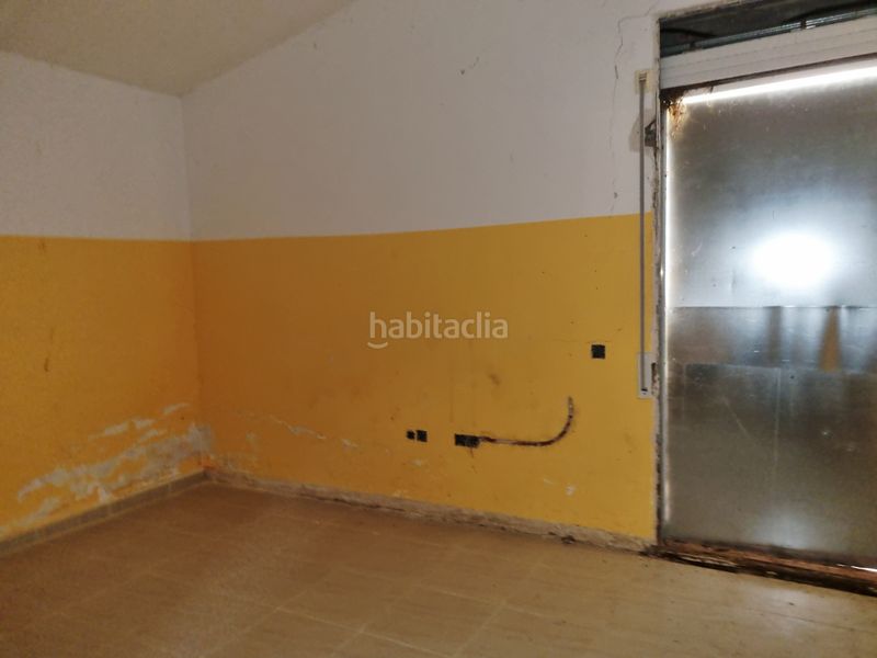 Foto 398fda72-cd43-48d1-892c-e294e6348151. Casa amb aparcament a Aiguaviva Parc Vidreres