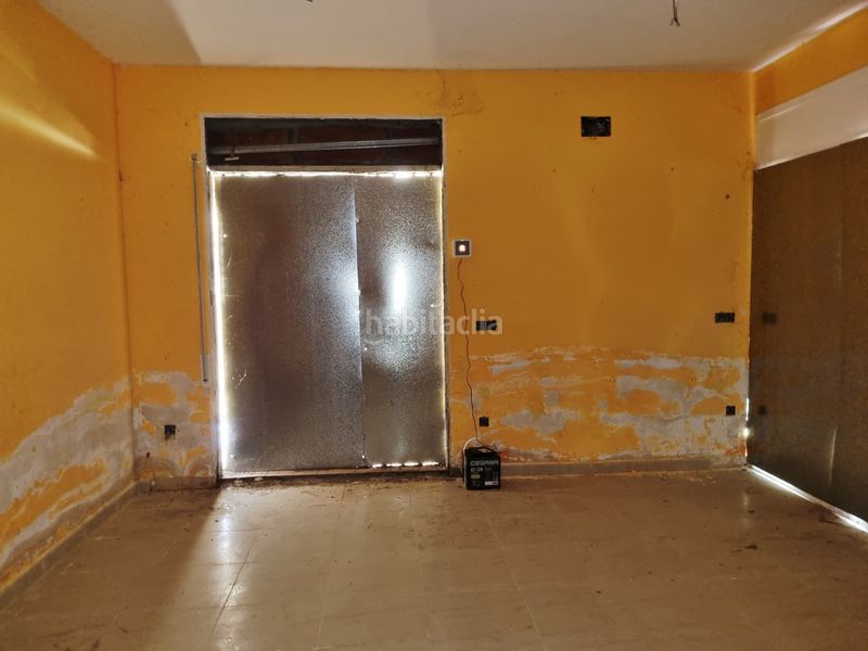 Foto b3ed3d56-acad-46a9-a6df-e89b1d6baa6f. Casa amb aparcament a Aiguaviva Parc Vidreres