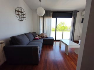 Lloguer Pis  Carrer de santa maria. Pis moblat d'1 habitació i pàrquing a eixample sud