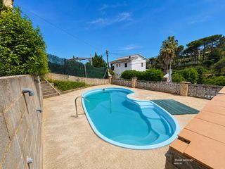 Chalet  Carrer farigola. Xalet en venda a urb. aiguaviva parc/ chalet en venta en urb. ai