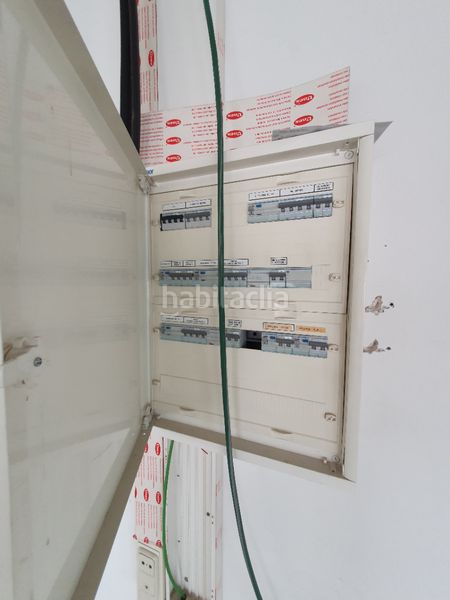 Foto 525a863e-c8b5-428b-9747-9b2fbda2e599. Oficina amb aparcament a Celrà