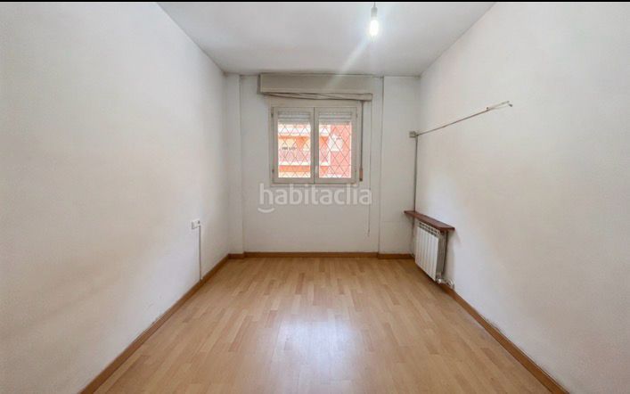 Foto 4803f3fc-38dd-4646-a079-e038b871c443. Planta baixa amb calefacció aparcament a Montilivi Girona