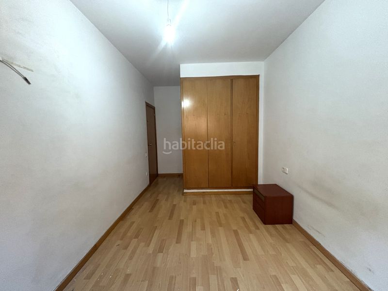 Foto b4906dc0-4e86-4ede-9d06-f6302ca92fb5. Planta baixa amb calefacció aparcament a Montilivi Girona