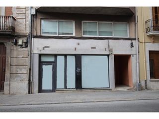 Local Comercial a Carrer pont major 20. Local en venda en pont major girona /local en venta en pont majo