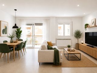 Duplex  Carrer sant miquel. Dúplex lluminós a migdia en venda a girona de 3 habitacions i 2