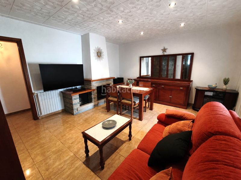 Foto 92a4903a-2118-4d0f-95cc-a57a8bc4a0ca. Casa amb xemeneia calefacció aparcament a Llagostera