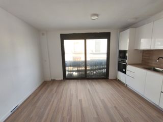 Flat  Carretera dels banys. Pis reformat d'1 habitació a santa coloma de farners / piso refo