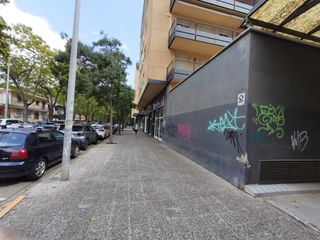 Autoparkplatz in Carrer de la Riera de Bugantó 7