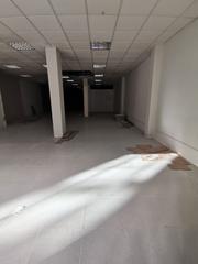 Lloguer Local Comercial  Carrer sant miquel. Local de grandes dimensiones en migdia sur