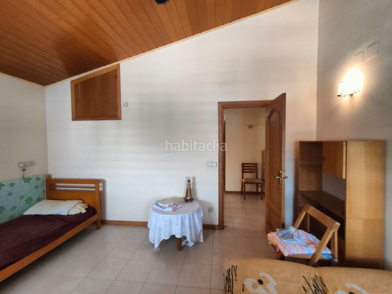 Foto 394da46d-95a9-4c22-8894-8193cca5ce89. Xalet amb xemeneia calefacció aparcament a Palau Girona