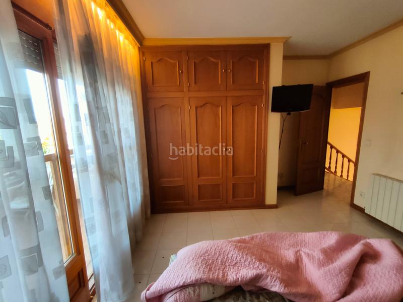 Foto 73cbd533-9c9d-48c1-8287-b3941dcd9cea. Xalet amb xemeneia calefacció aparcament a Palau Girona