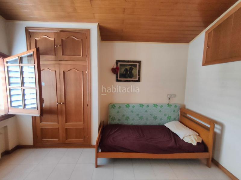 Foto a0246ef2-1b44-40b8-9fd6-957bec7efb6f. Xalet amb xemeneia calefacció aparcament a Palau Girona