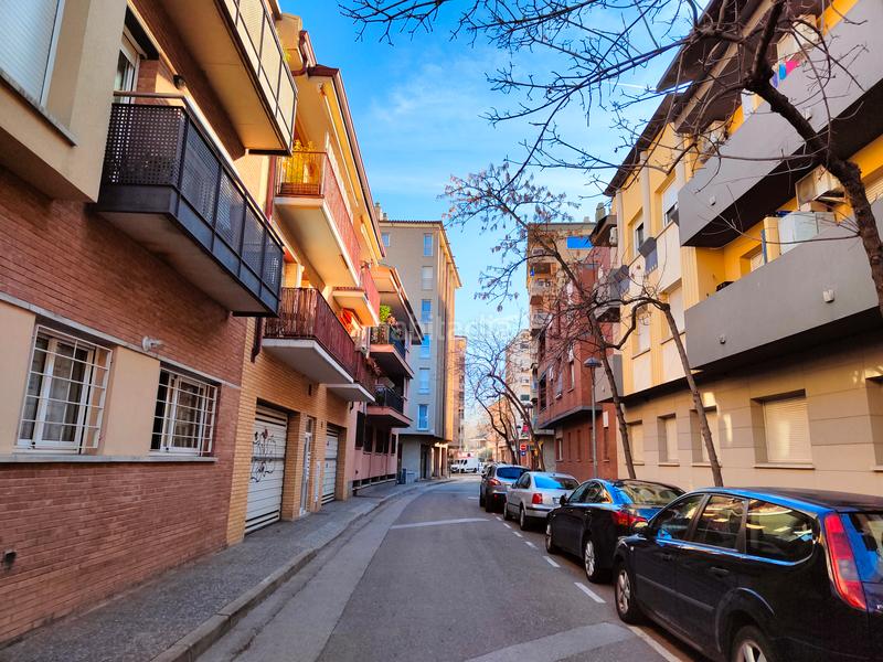 Foto 2892db5a-f698-4c13-828b-39d4735de2d7. Car parking in Eixample Sud-Migdia Girona