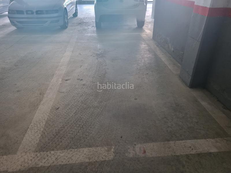 Foto dfce9768-3b6a-4c84-897c-1eef1b27e7b1. Car parking in carrer de l'empordà 70 in Poble Nou-Olivar Gran Figueres