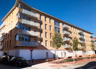 Lloguer Aparcament cotxe a Carrer sant isidre 10. Plaça de pàrquing per llogar a c. sant isidre de girona / plaza