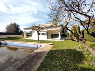 Chalet  Carrer dels avets. Impressionant casa amb piscina a la urbanitzaci can jordi, aigu