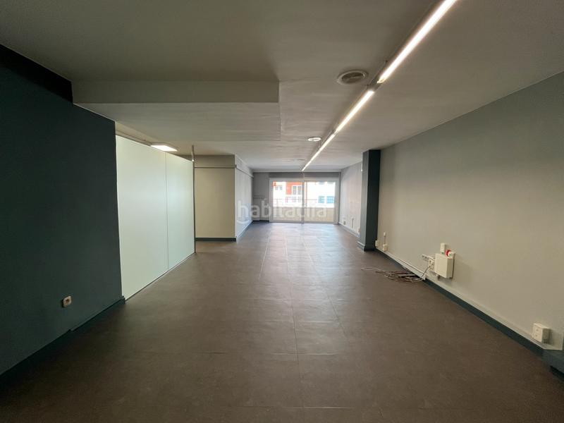 Foto 5aa25294-1459-4c61-9d01-391dd776bbbf. Ufficio in carrer migdia 1 in Eixample Nord Girona