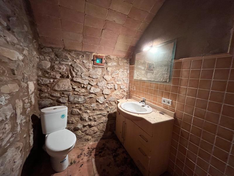 Foto 48eb3d54-63ec-44d3-9ca8-7d9ff68dee2a. Casale con camino riscaldamento piscina in Juià