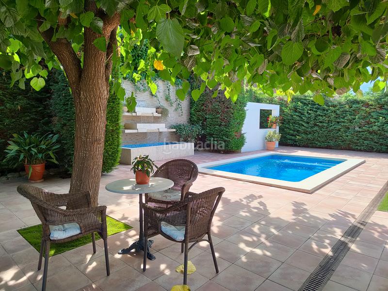 Foto 1aadb7c5-d612-4167-afff-ea7de91d92f2. Xalet amb xemeneia calefacció aparcament piscina a Girona