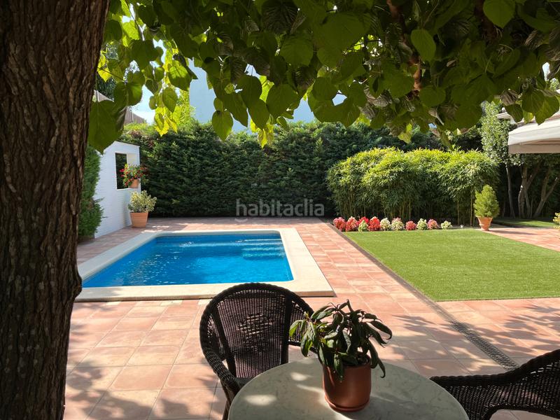 Foto c04e1d5e-a476-4b3a-83eb-e90ee0fd8e7b. Xalet amb xemeneia calefacció aparcament piscina a Girona