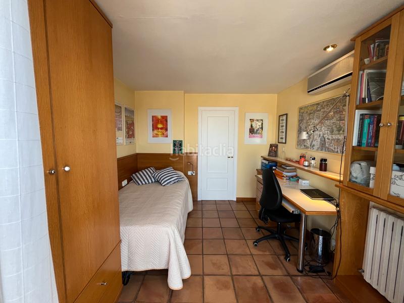 Foto eece1dec-472f-4e63-8861-03d040692ab8. Xalet amb xemeneia calefacció aparcament piscina a Girona