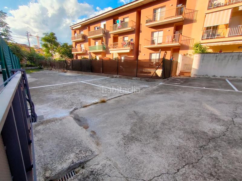 Foto 0c7d7d91-7551-445c-a877-1b344efdfd81. Location parking voiture dans carrer de joan bautista torroella i bastons 23 dans Girona