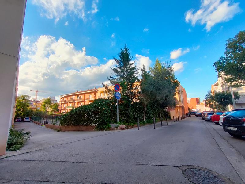 Foto 285a14df-7da9-4b2b-a3ee-58964957793d. Location parking voiture dans carrer de joan bautista torroella i bastons 23 dans Girona