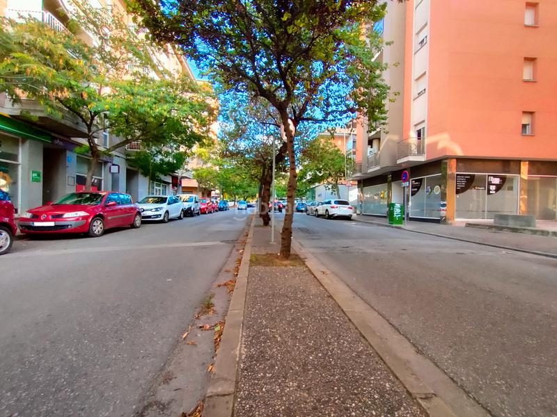 Foto f7225635-7d53-44a6-96ad-c93190b3e1b3. Location parking voiture dans carrer de joan bautista torroella i bastons 23 dans Girona
