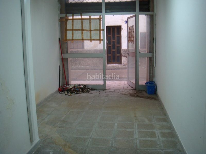 Foto 1e1b3b7f-c705-454d-8bc6-40025861c3e2. Local comercial a Centre Vendrell (El)