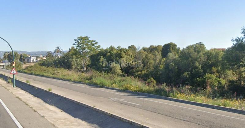 Foto 688c59a1-ba95-48a9-aa9d-87825efddac6. Terreno residencial 3 parcelas en carretera para servicios en el vendrell en Vendrell (El)