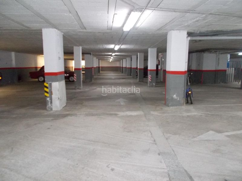 Foto 9a9ff5cd-2d12-40c5-8ca3-8ebf8b9007ce. Parking coche parquin en venta o alquiler en Centre Vendrell (El)