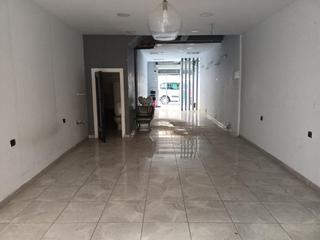 Local Comercial a Centre. Local en venta o alquiler con opción a compra