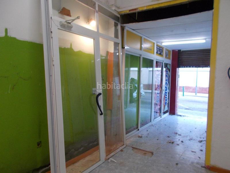 Foto 306739b7-a800-47b1-93e0-9d0c714b87e9. Alquiler local comercial local céntrico en alquiler en Vendrell (El)