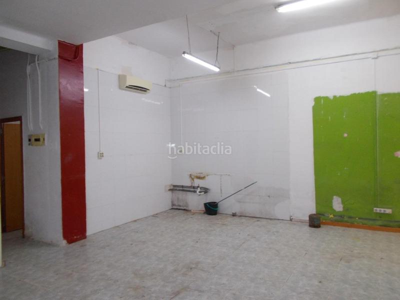 Foto 85b98fb9-39f9-4503-a0dc-75fff8642bc7. Alquiler local comercial local céntrico en alquiler en Vendrell (El)